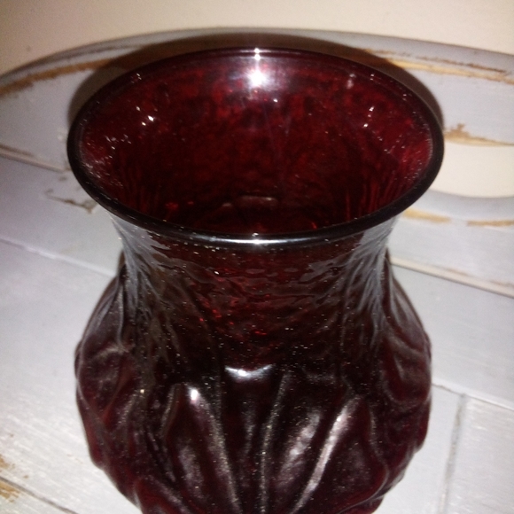 Gorgeous red vase - Picture 2 of 2
